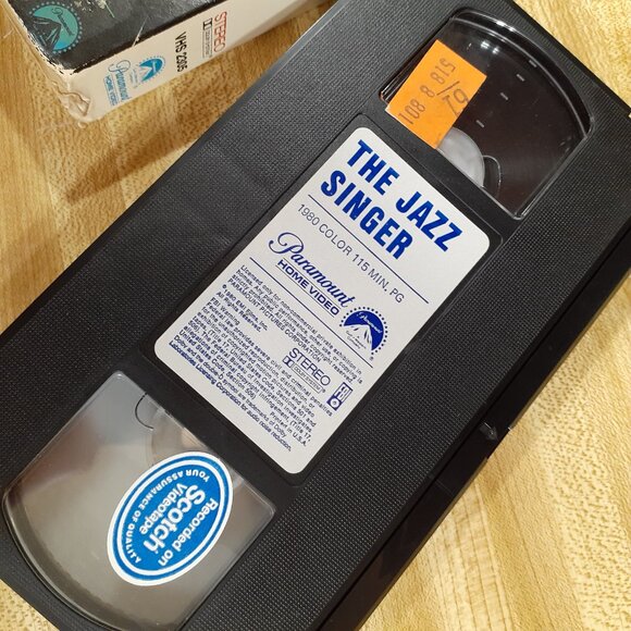 The Jazz Singer 1980 VHS Neil Diamond Laurence Olivier Vintage EMI Cult Music - Picture 9 of 10